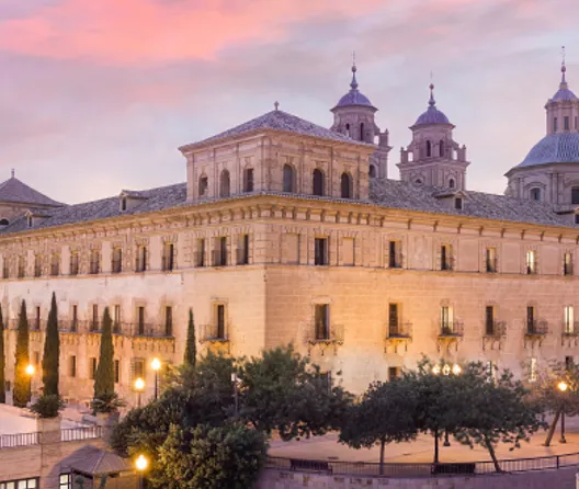 Universidad Católica San Antonio de Murcia - Cover